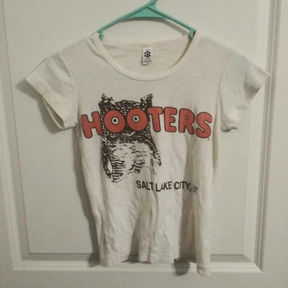 Hooters Salt Lake City Slc